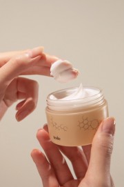 EcoBe Crema Coreeana cu Ceramide - Regenerare Intensa si Protectia Barierei Cutanate, Ideala pentru Ten Uscat, 50ml